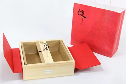 对开木盒